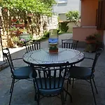 Vesela 2 Apartamento