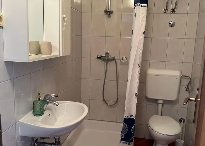 Appartement Vesela 2 *