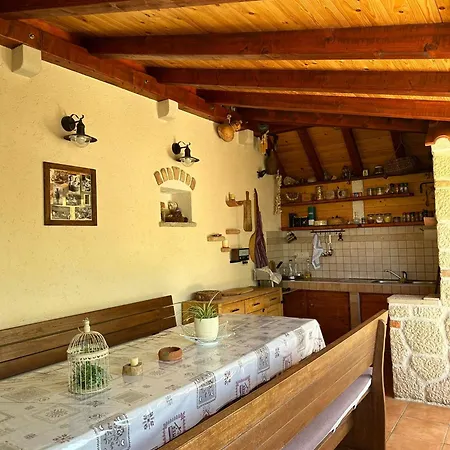 Vesela 2 Apartment Duce